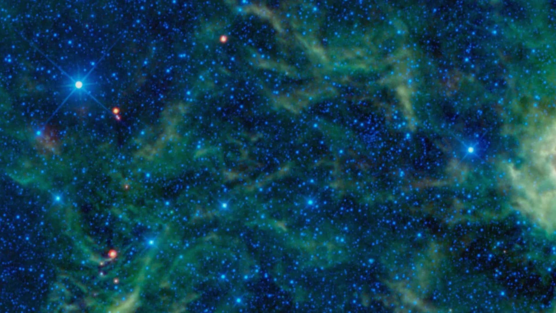 WISE kızılötesi gözlem uydusu ile görüntülenen Ülker yıldız kümesi (NASA, JPL-Caltech)